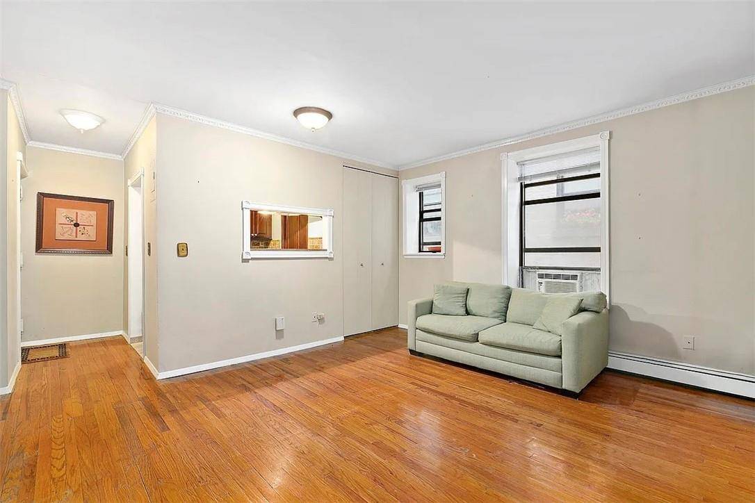 4 W 109 ST #4F, New York (manhattan), NY 10025