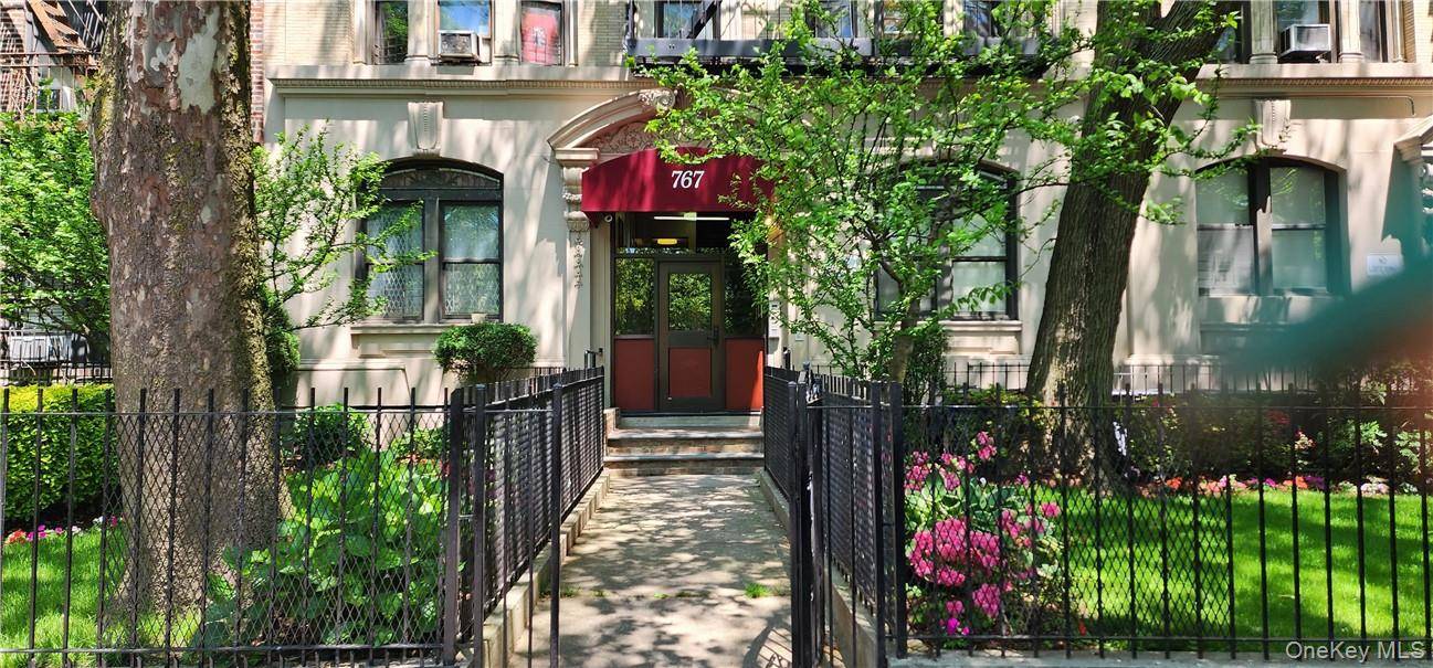 767 Eastern Pkwy #1B, Brooklyn, NY 11213