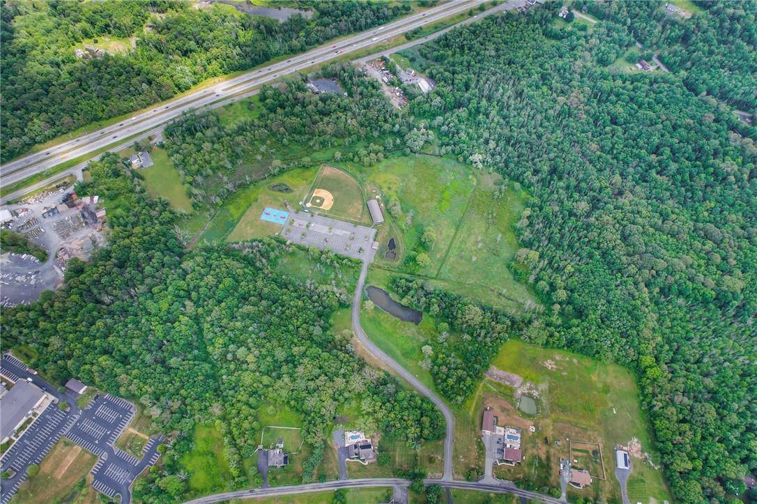 422 M and M RD, Middletown, NY 10940