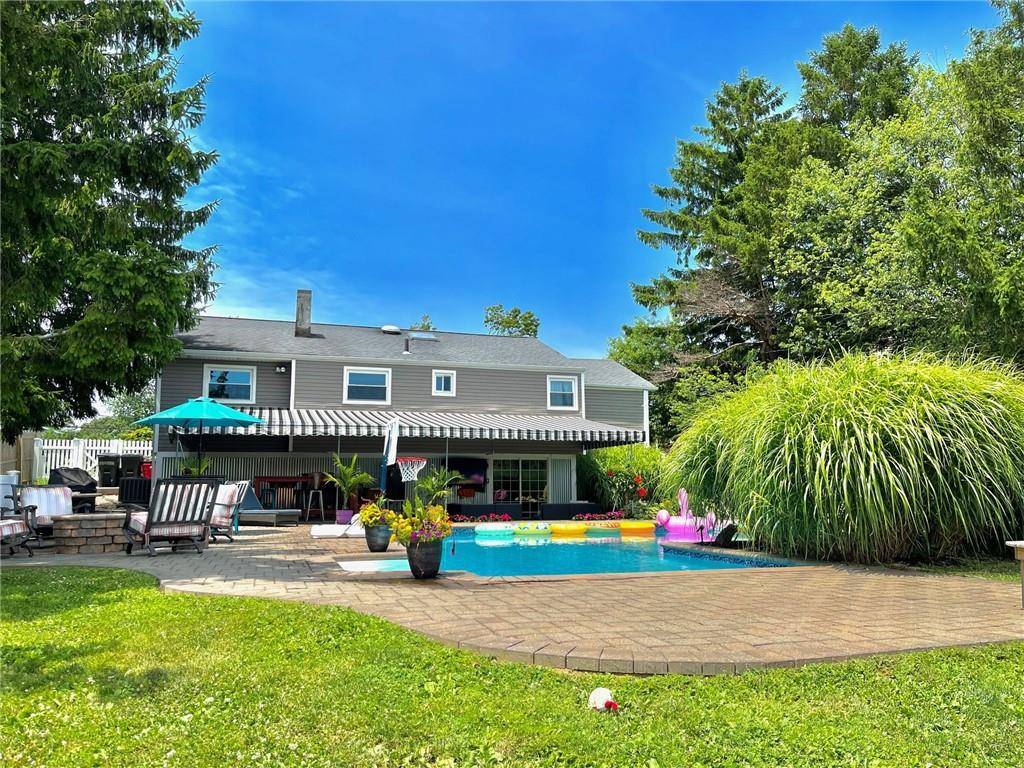 80 Udalia CT, West Islip, NY 11795