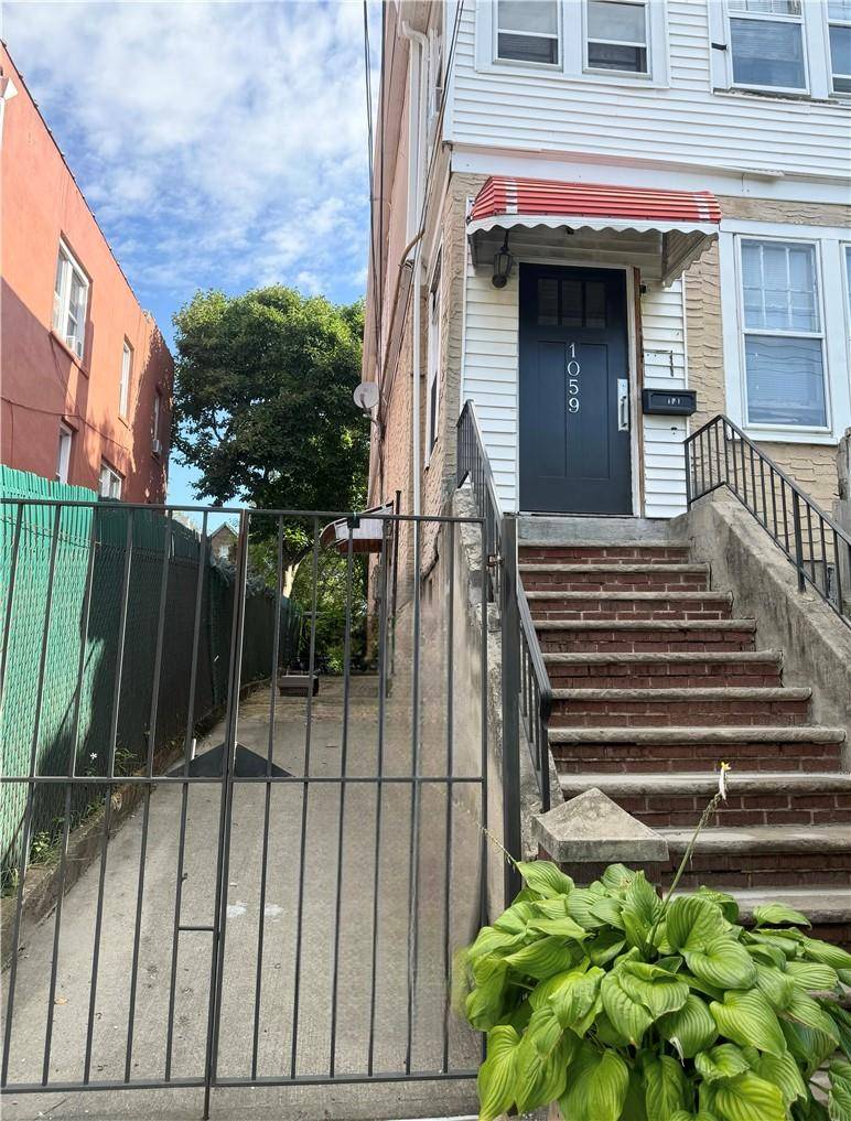 1059 E 225th ST, Bronx, NY 10466