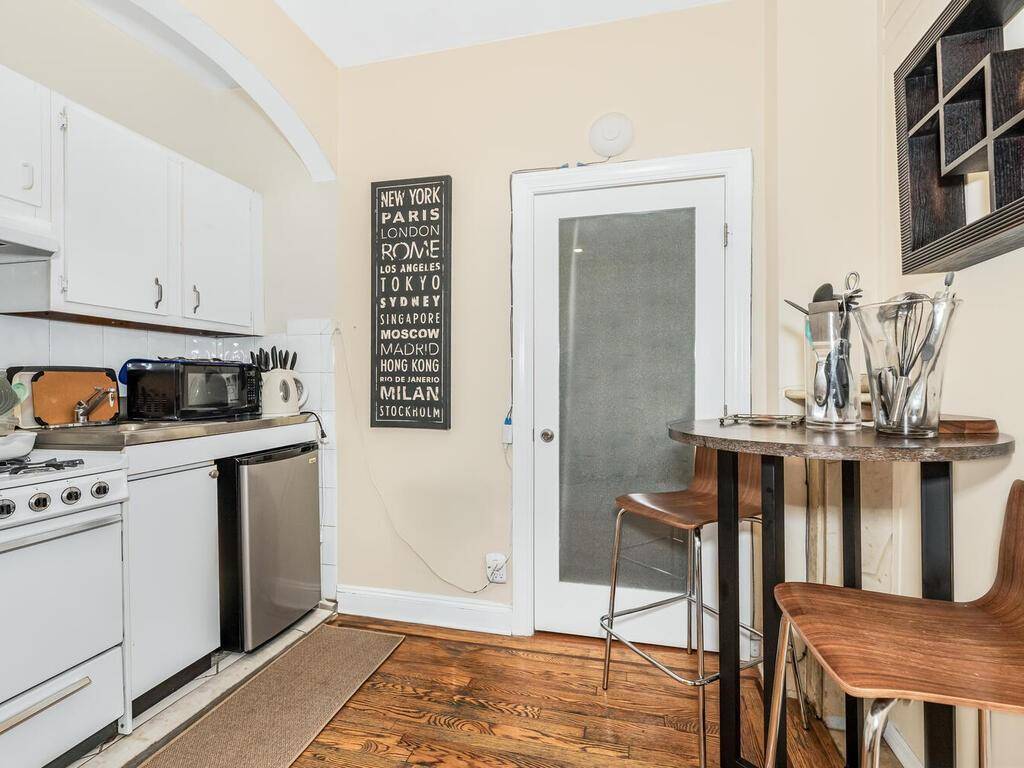 115 E 39th ST, New York (manhattan), NY 10016