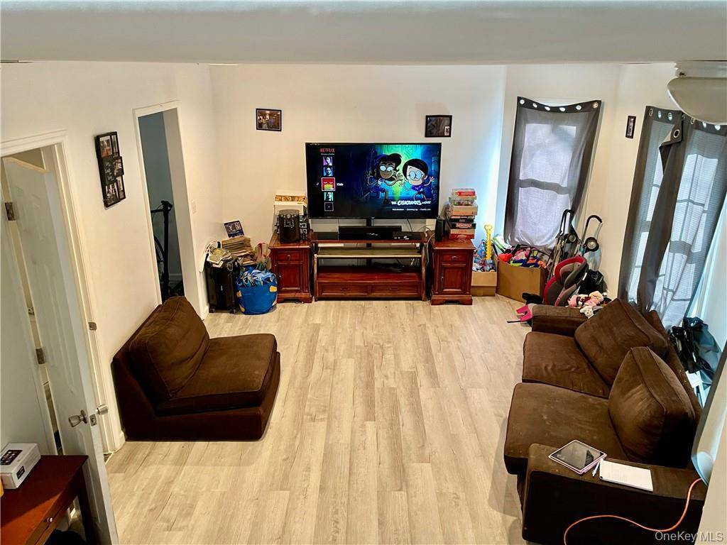 47 Valley AVE, Walden, NY 12586