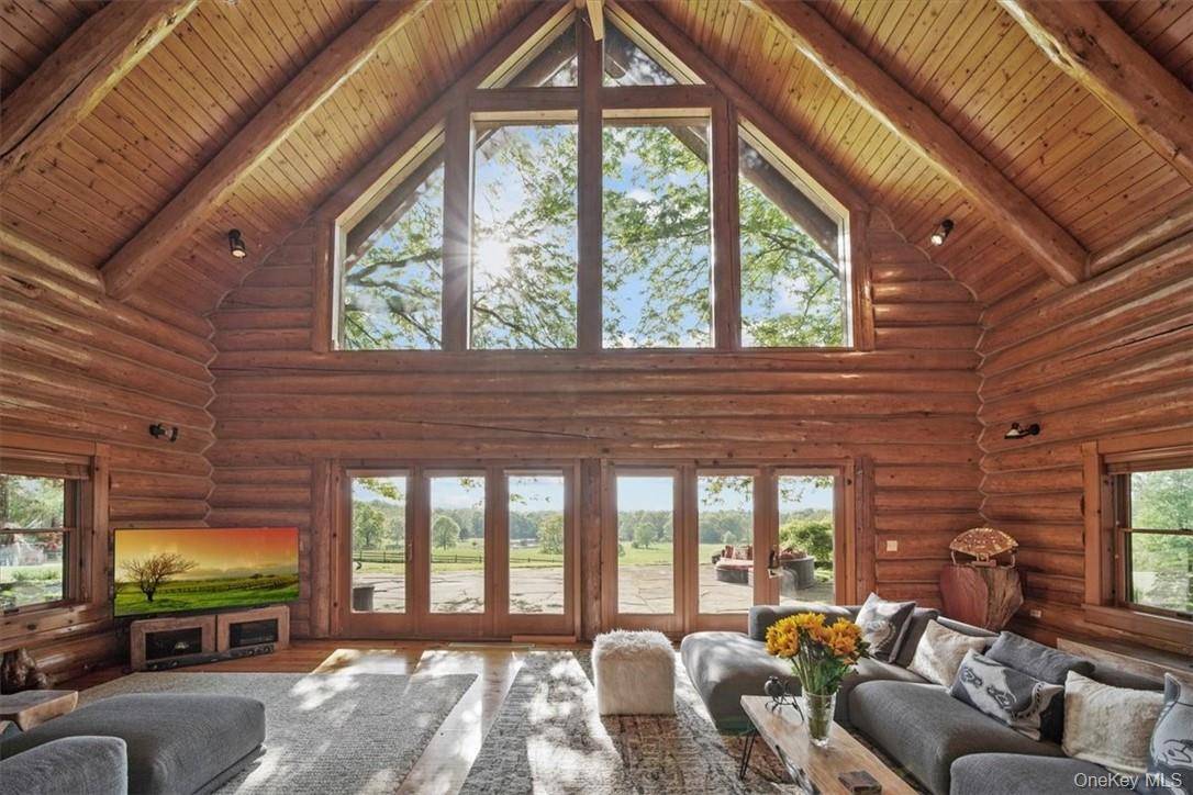 101 Mountain Lodge, Washingtonville, NY 10992