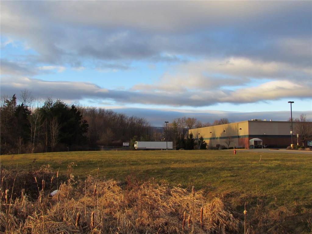 0 Boniface DR, Pine Bush, NY 12566