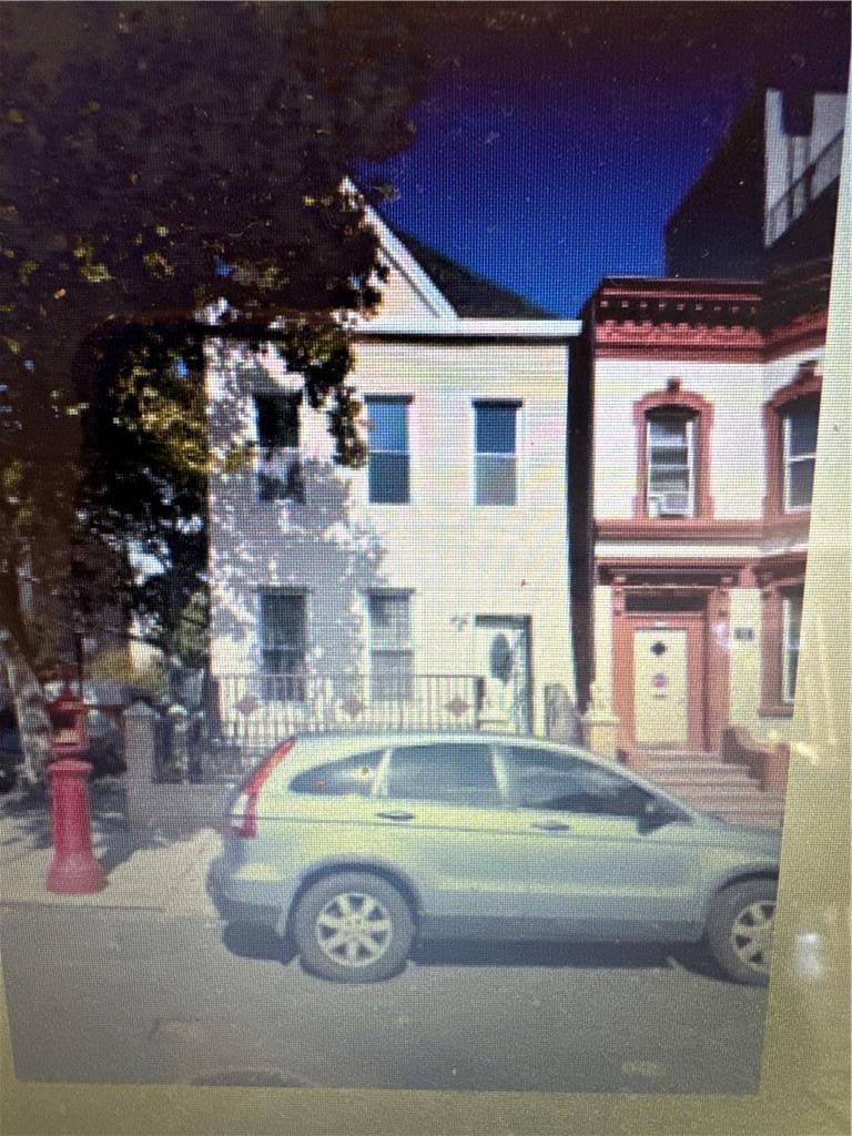 1780 Marmion AVE, Bronx, NY 10460