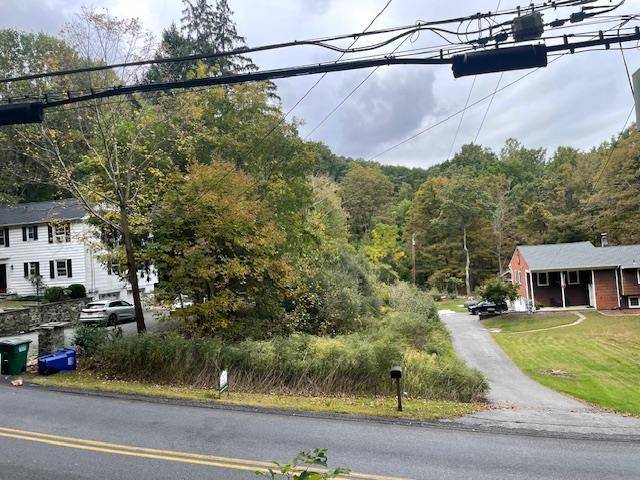 213 Drewville RD, Carmel, NY 10512