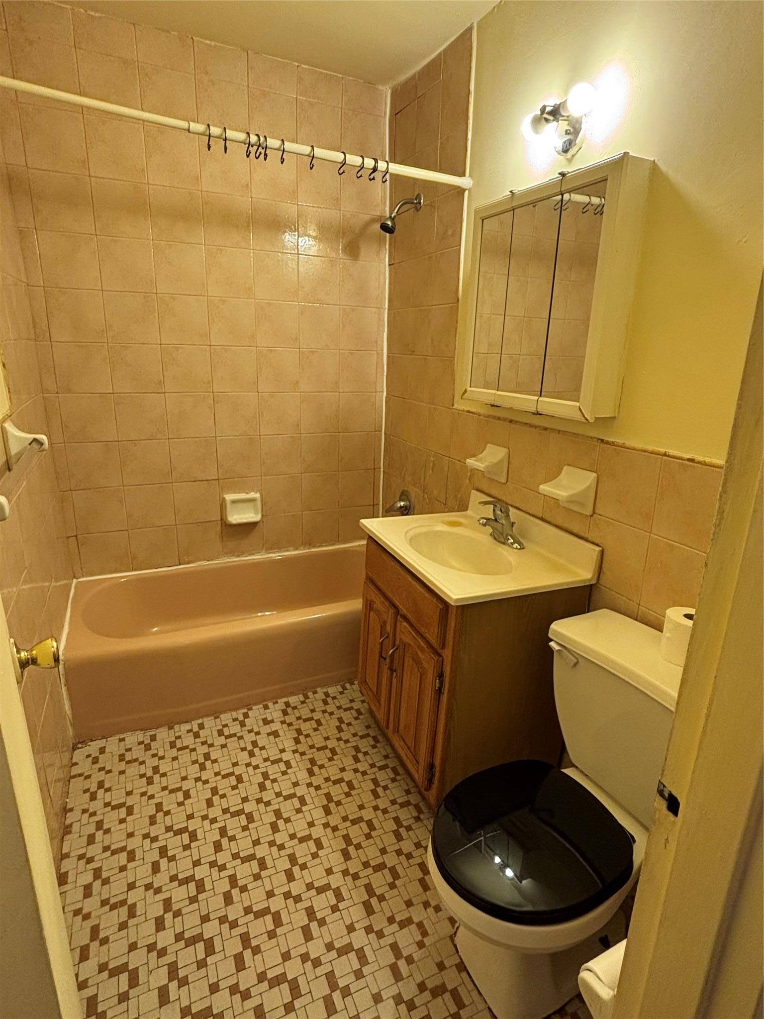 2545 Sedgwick AVE #6F, Bronx, NY 10468