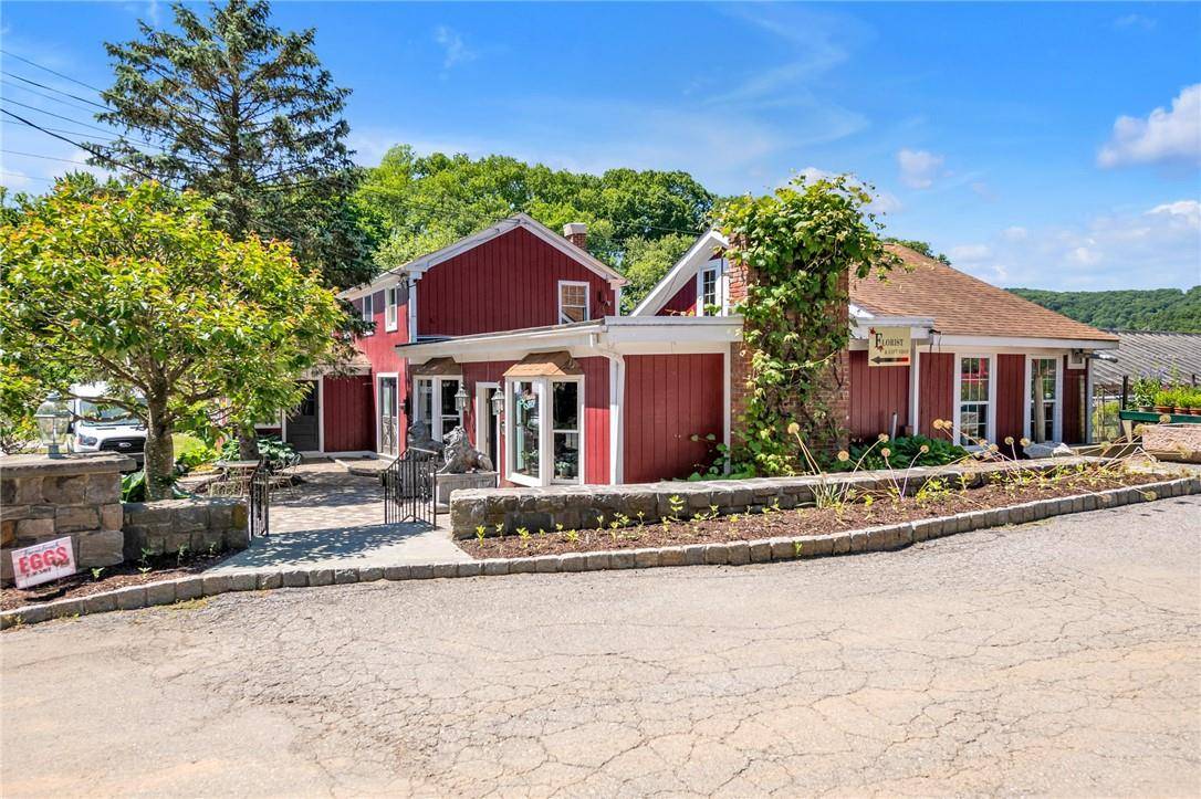 178 Charles Colman BLVD, Pawling, NY 12564