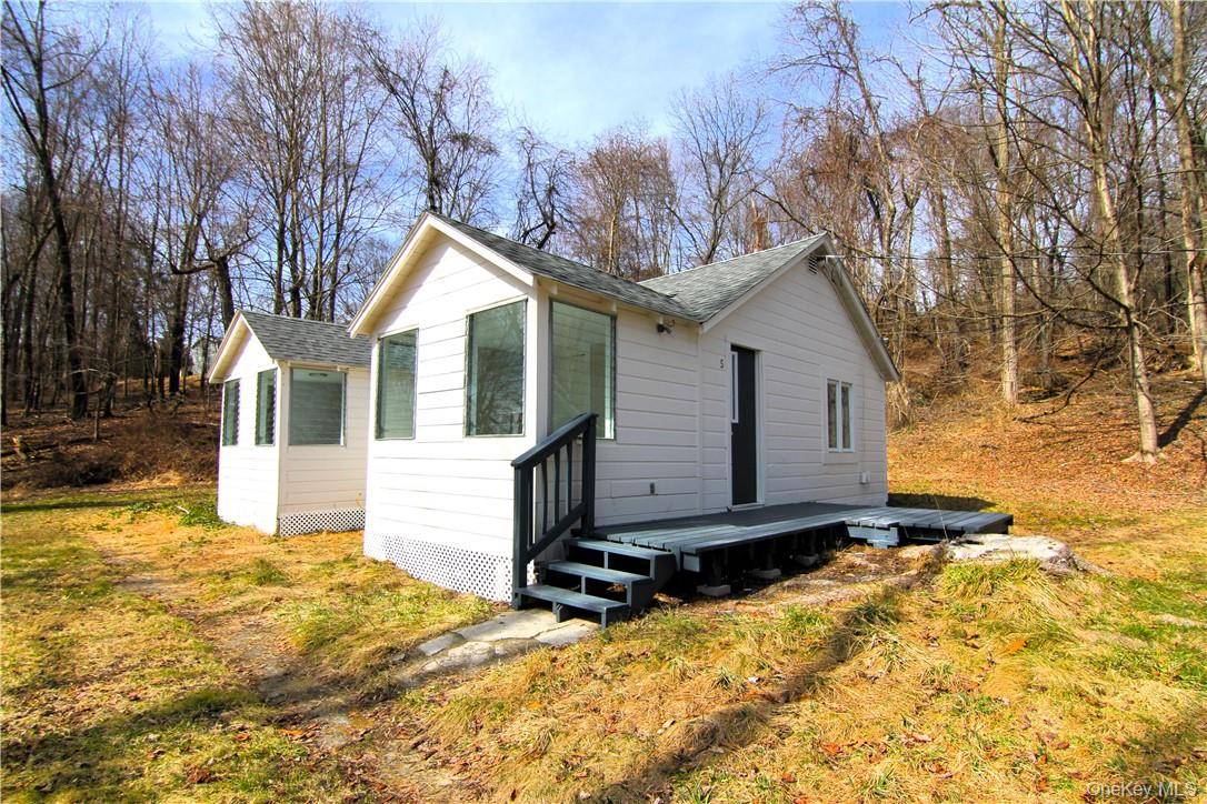 71 MILLER RD #5, Hopewell Junction, NY 12533