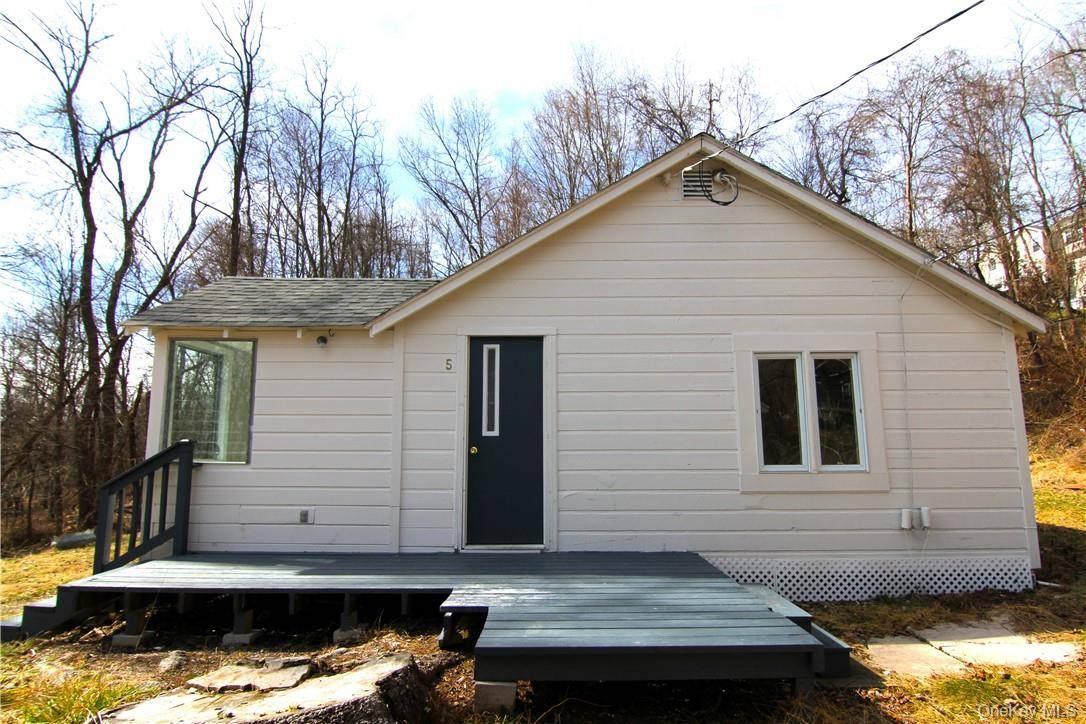71 MILLER RD #5, Hopewell Junction, NY 12533