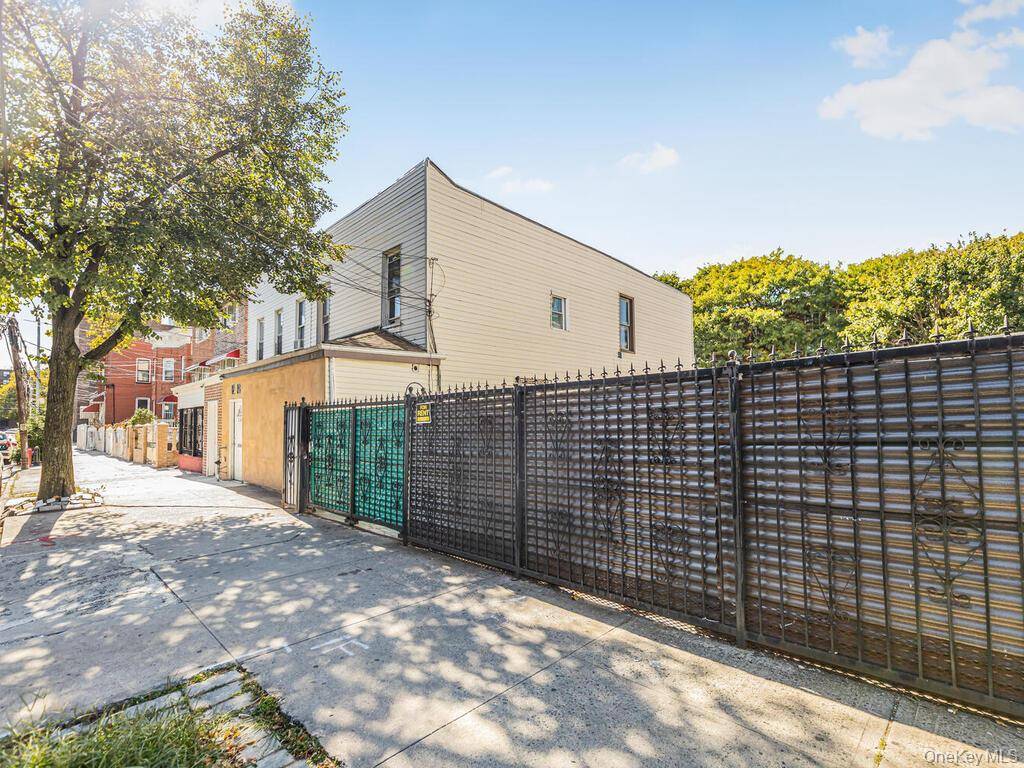 1151 Saint Lawrence AVE, Bronx, NY 10472