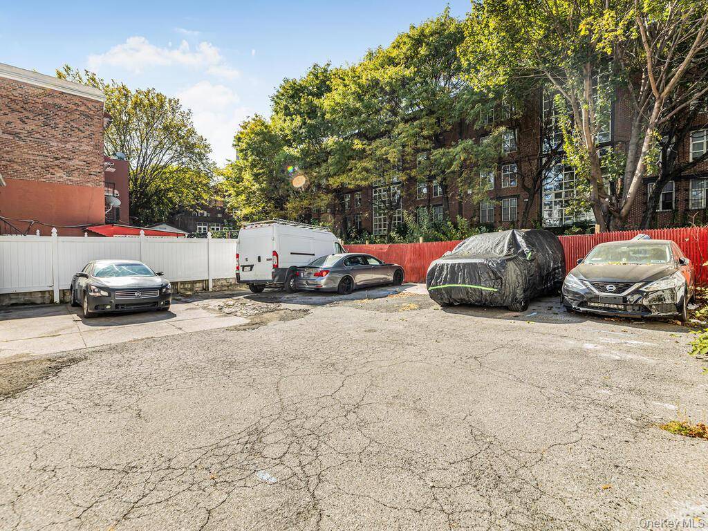 1151 Saint Lawrence AVE, Bronx, NY 10472