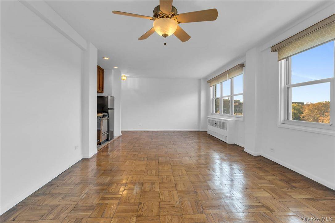 3935 Blackstone AVE #5K, Bronx, NY 10471