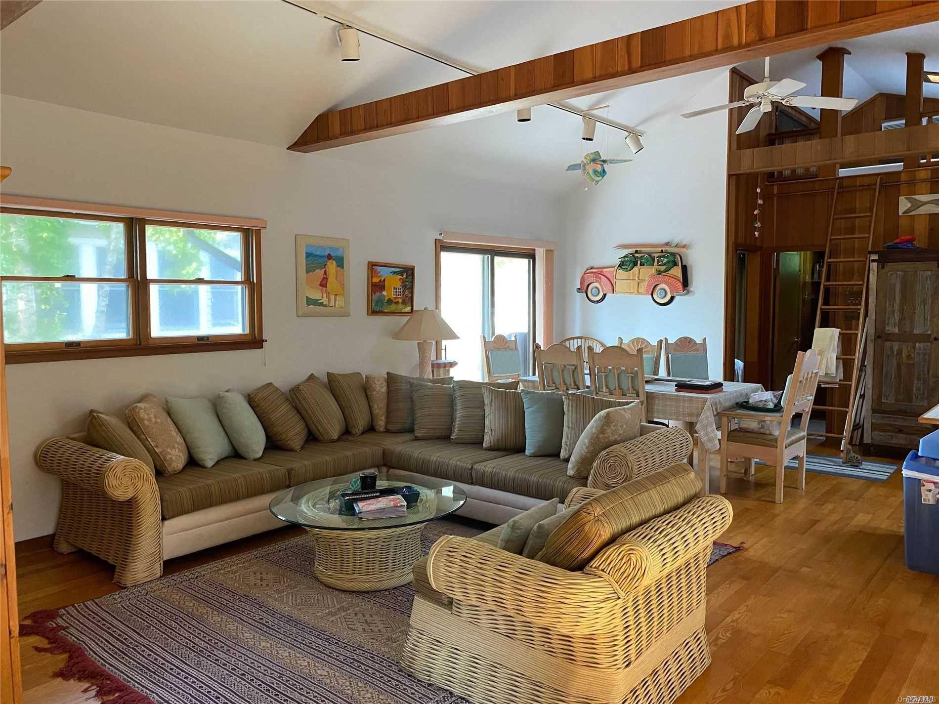 373 Dehnhoff WALK, Ocean Beach, NY 11770