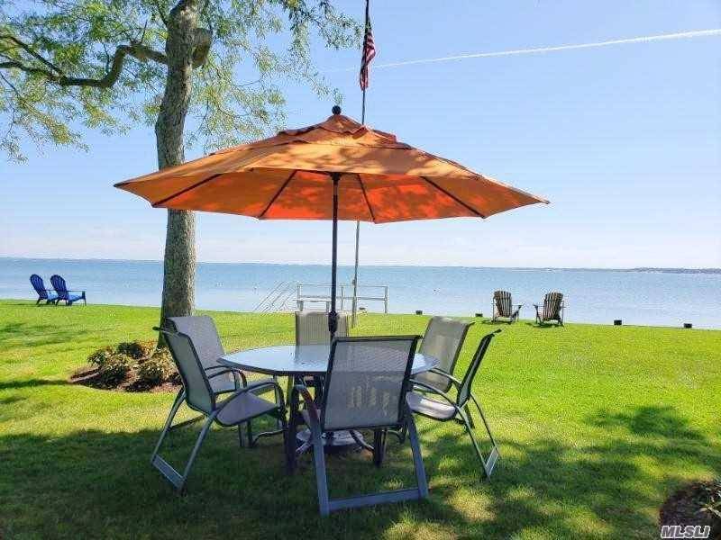 15 Downs BLVD, Jamesport, NY 11947