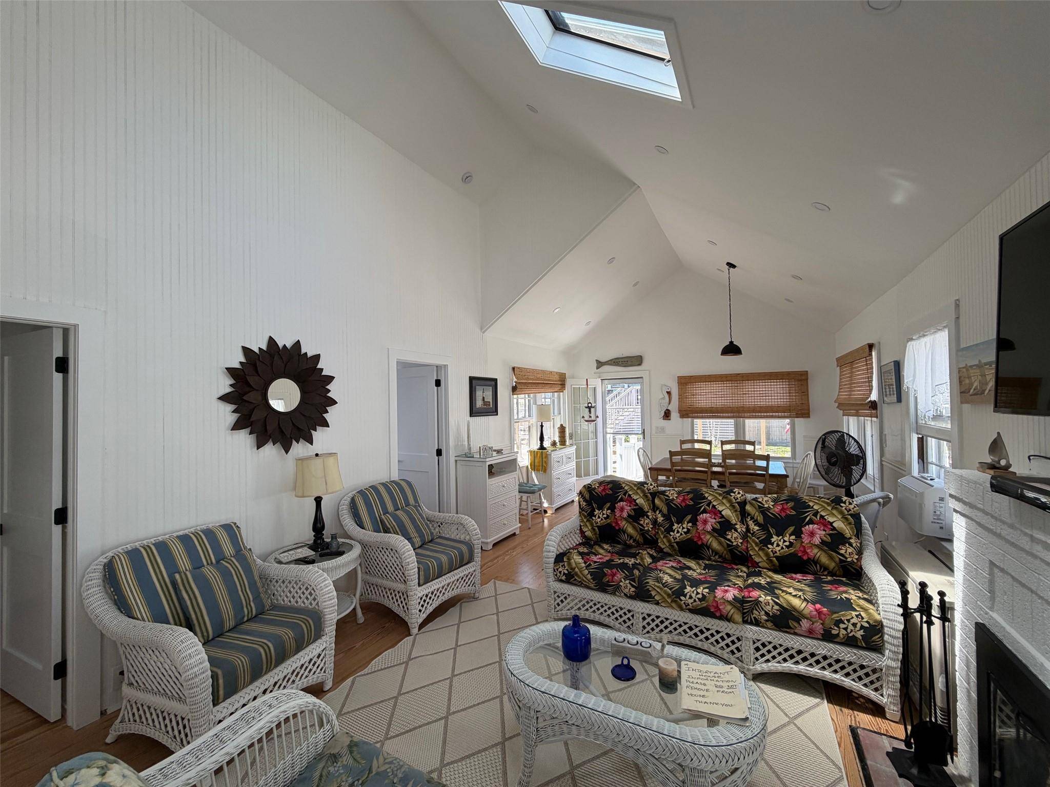 760 Ocean Breeze WALK, Ocean Beach, NY 11770