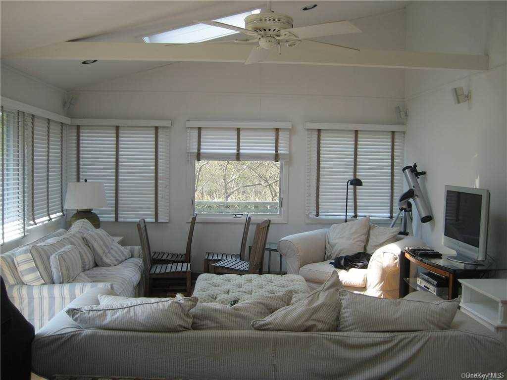 4 Superior WALK, Ocean Bay Park, NY 11770