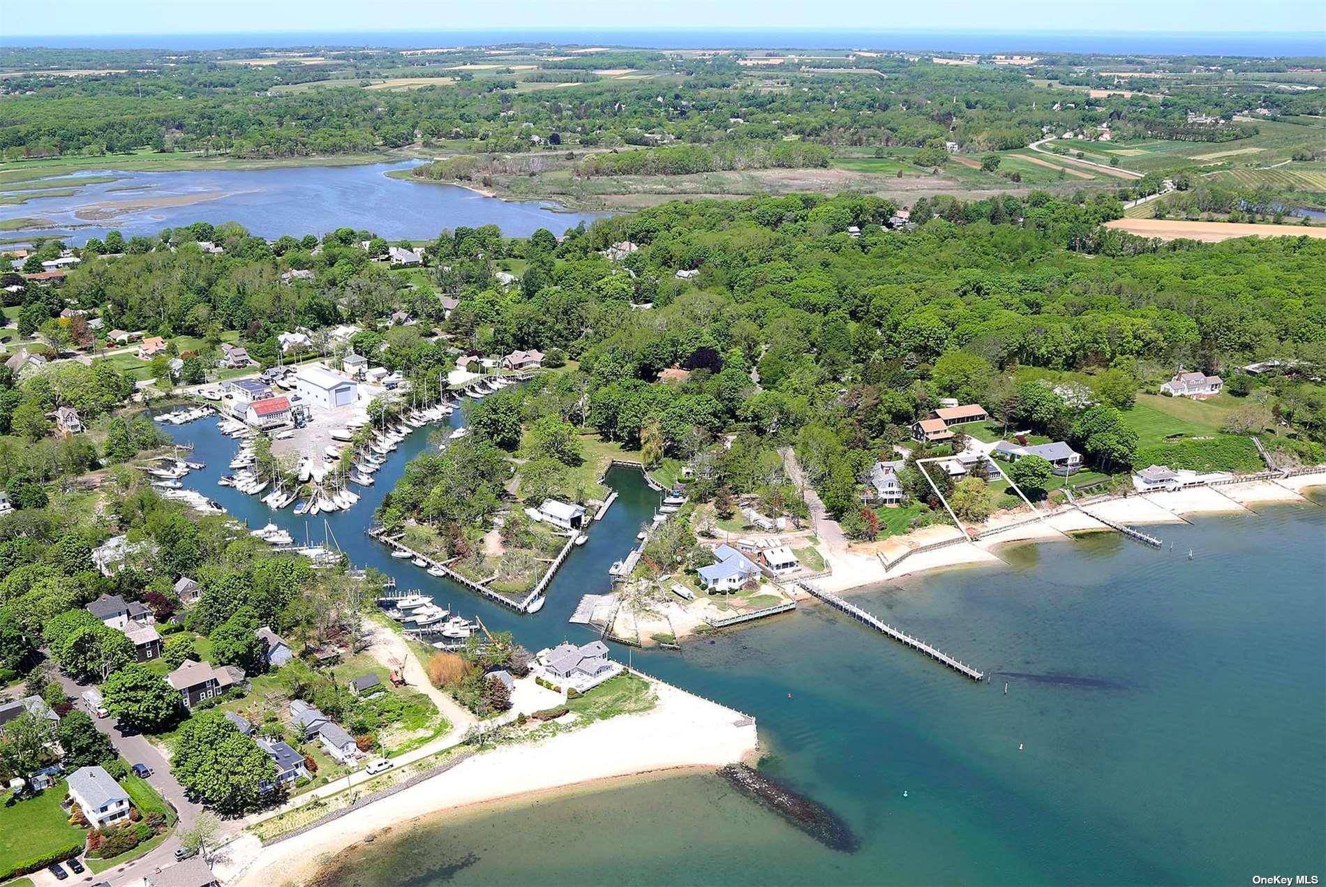 1155 Old Harbor RD, New Suffolk, NY 11956