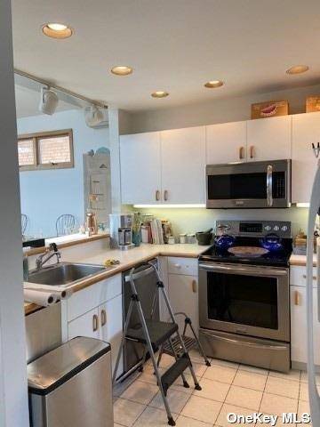 736 Ocean Breeze, Ocean Beach, NY 11770
