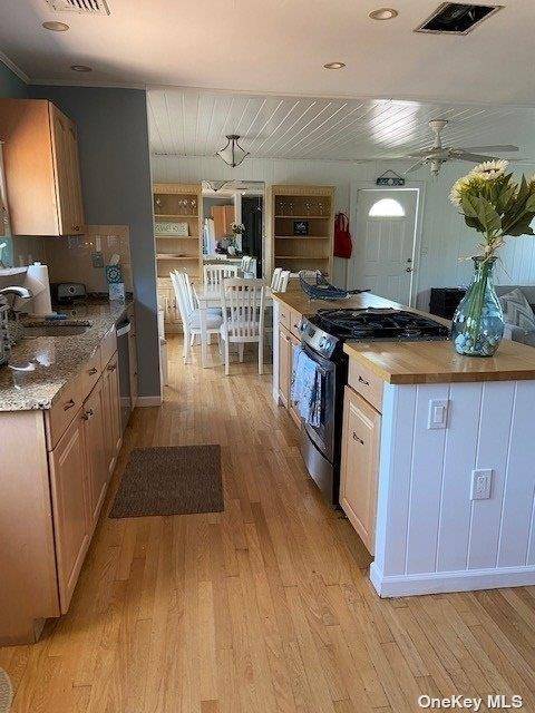 664 Ocean Breeze, Ocean Beach, NY 11770