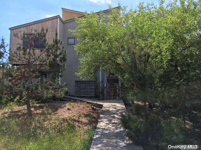 190 Clipper, Ocean Beach, NY 11770