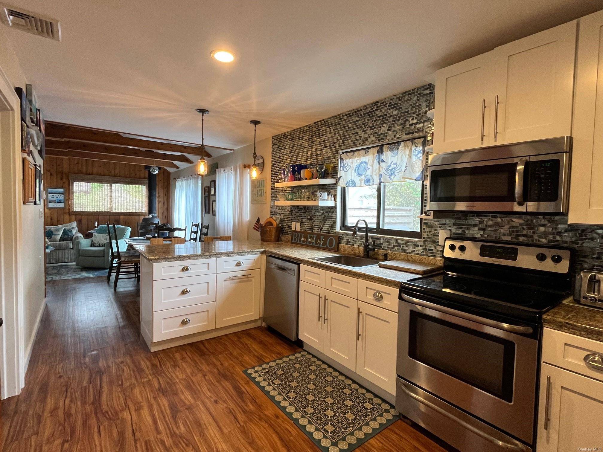 142 Bungalow, Ocean Beach, NY 11770