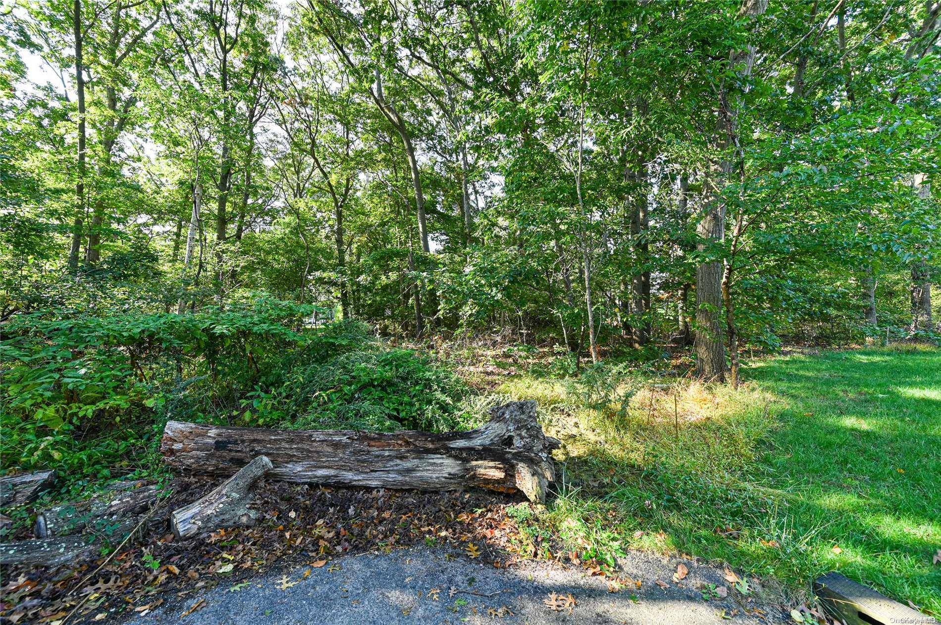 3rd ST, Moriches, NY 11955