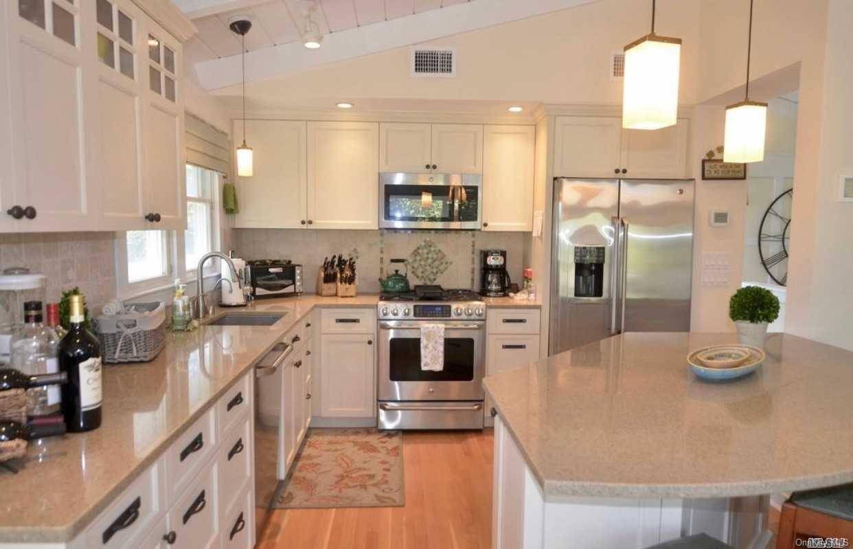 207 Wilmot RD, Ocean Beach, NY 11770