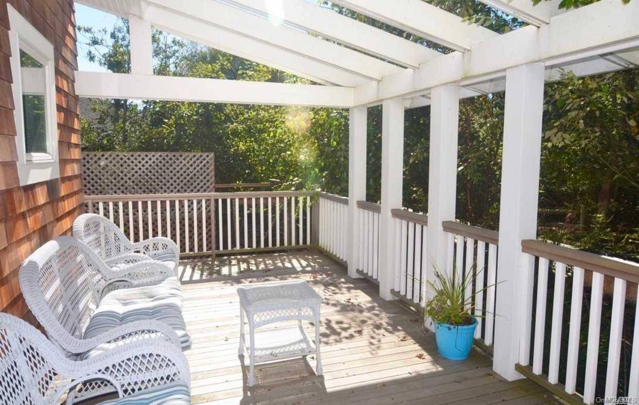 207 Wilmot RD, Ocean Beach, NY 11770