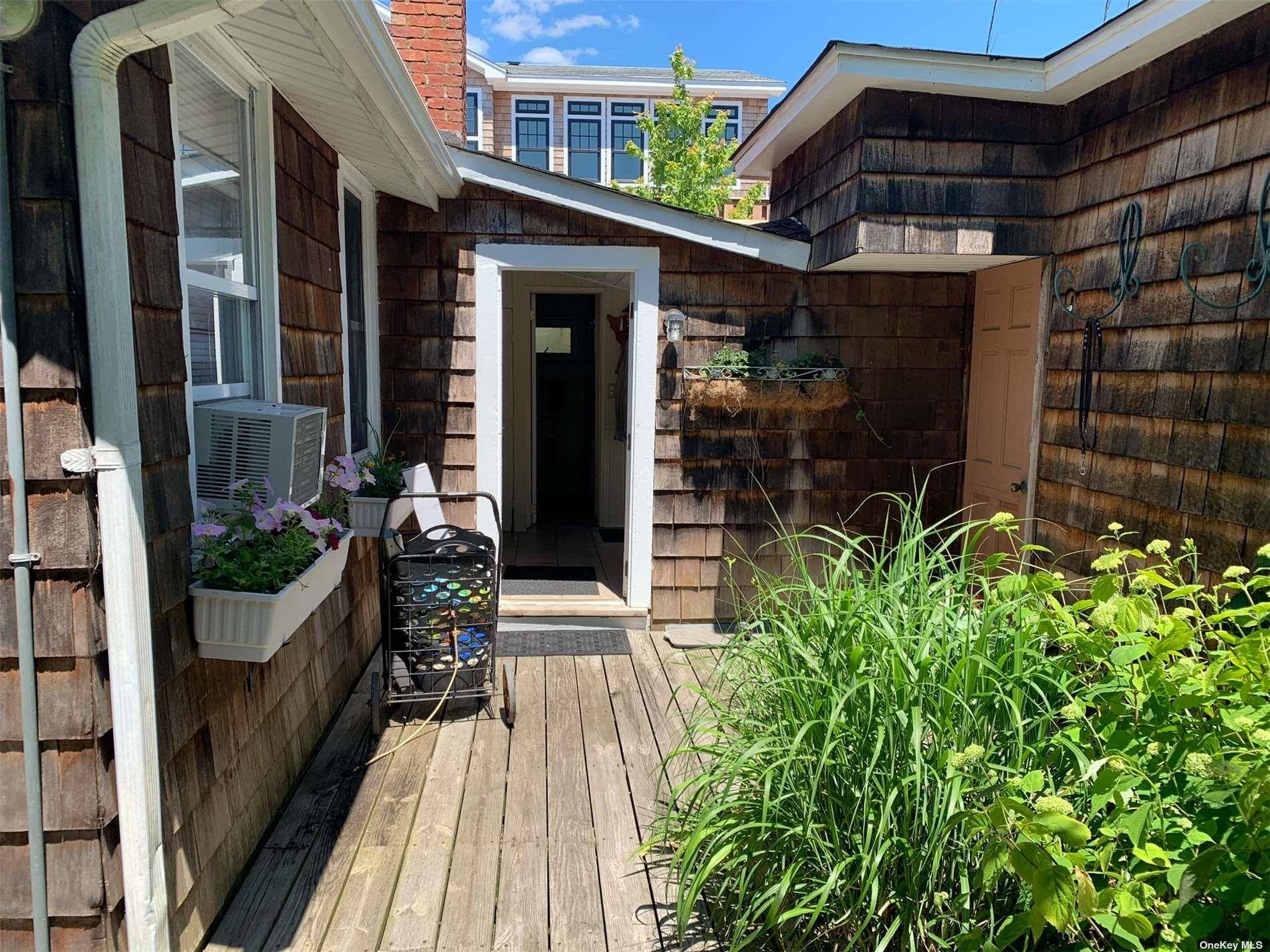 120 Bungalow WALK, Ocean Beach, NY 11770