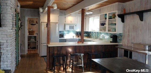 17 Bungalow WALK, Ocean Beach, NY 11770