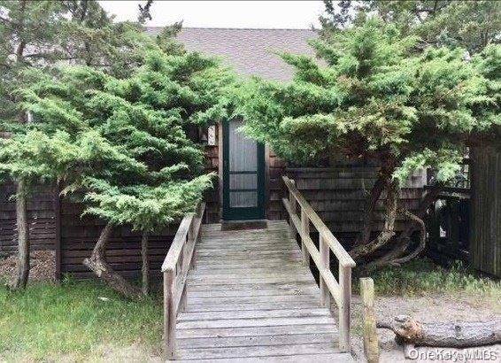 866 Evergreen WALK, Ocean Beach, NY 11770