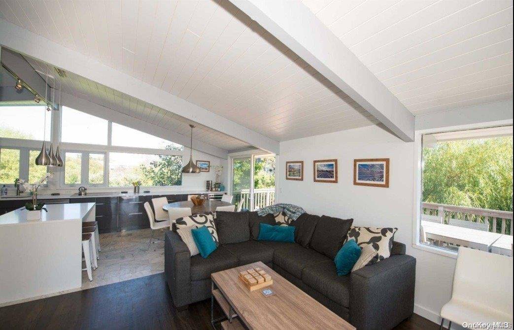 170 Clipper, Ocean Beach, NY 11770