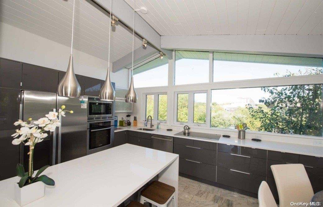 170 Clipper, Ocean Beach, NY 11770