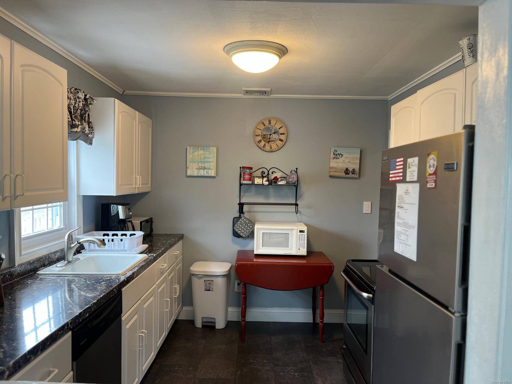 804 Evergreen WALK, Ocean Beach, NY 11770
