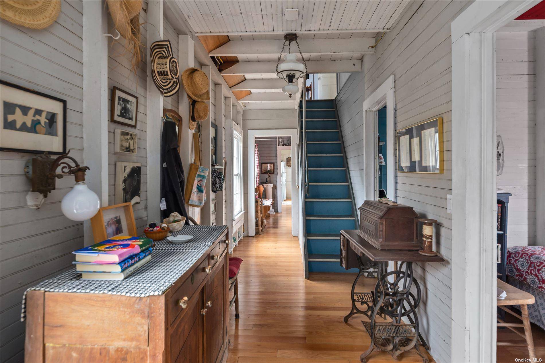 20 Ocean RD, Ocean Beach, NY 11770