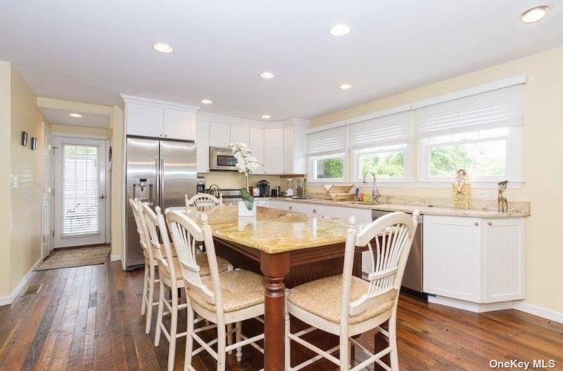 748 Ocean Breeze WALK, Ocean Beach, NY 11770