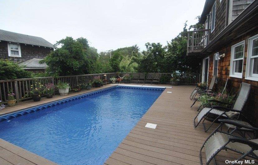 748 Ocean Breeze WALK, Ocean Beach, NY 11770