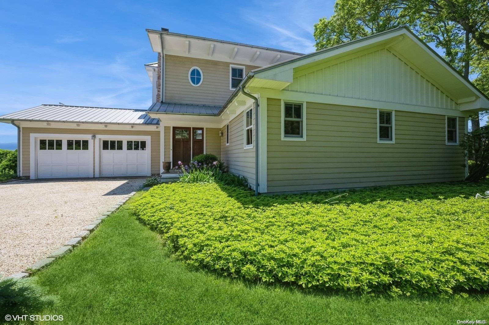 950 Blue Marlin DR, Southold, NY 11971