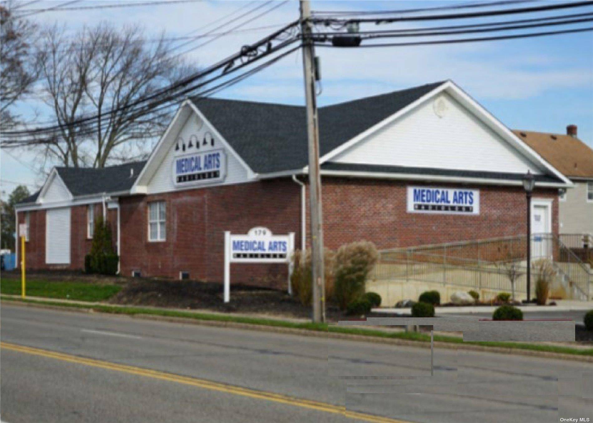179 Little East Neck RD, Babylon, NY 11702