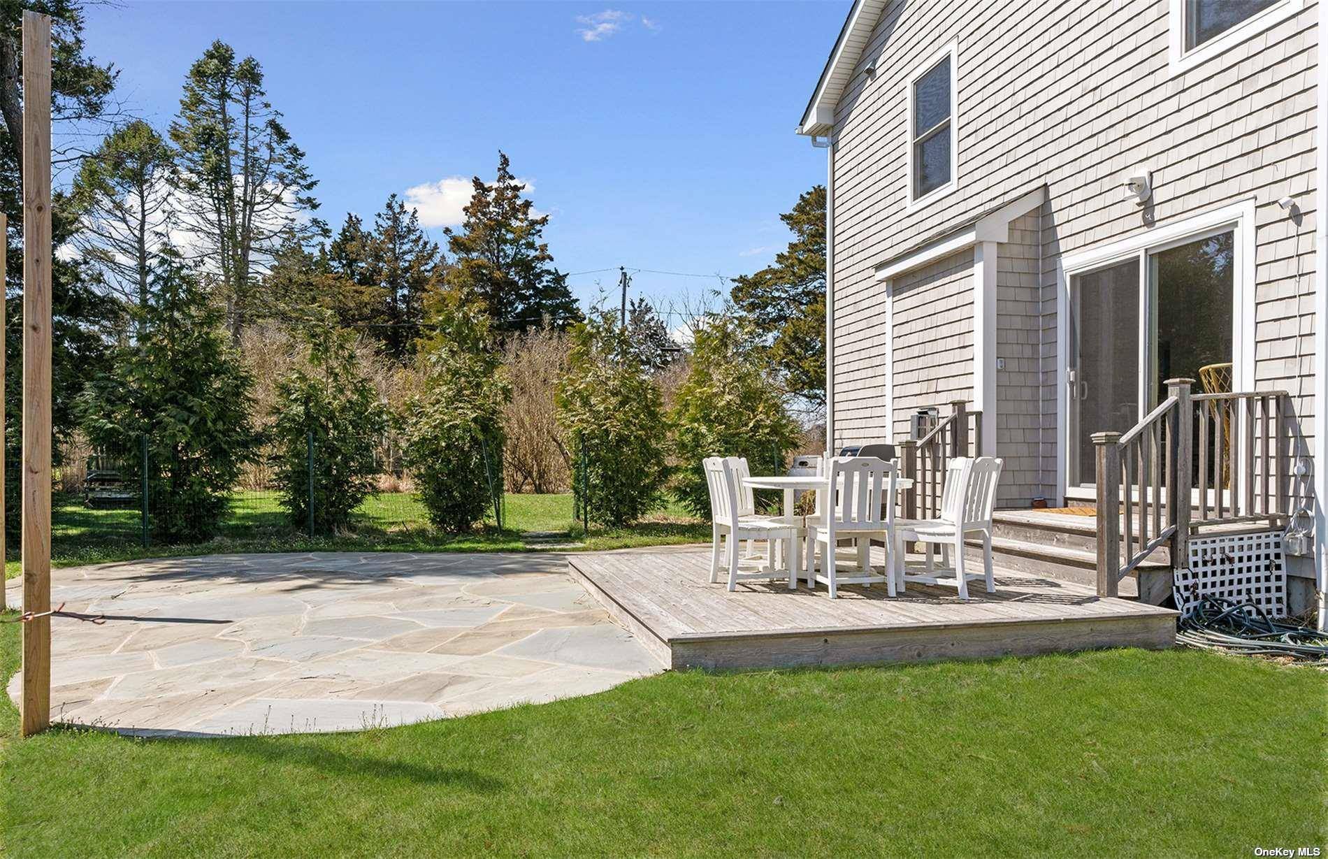 355 Midway RD, Southold, NY 11971