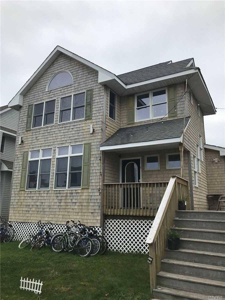 22 Bungalow, Ocean Beach, NY 11770