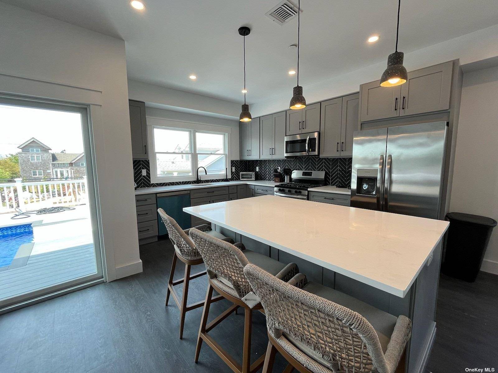 334 Dehnhoff, Ocean Beach, NY 11770