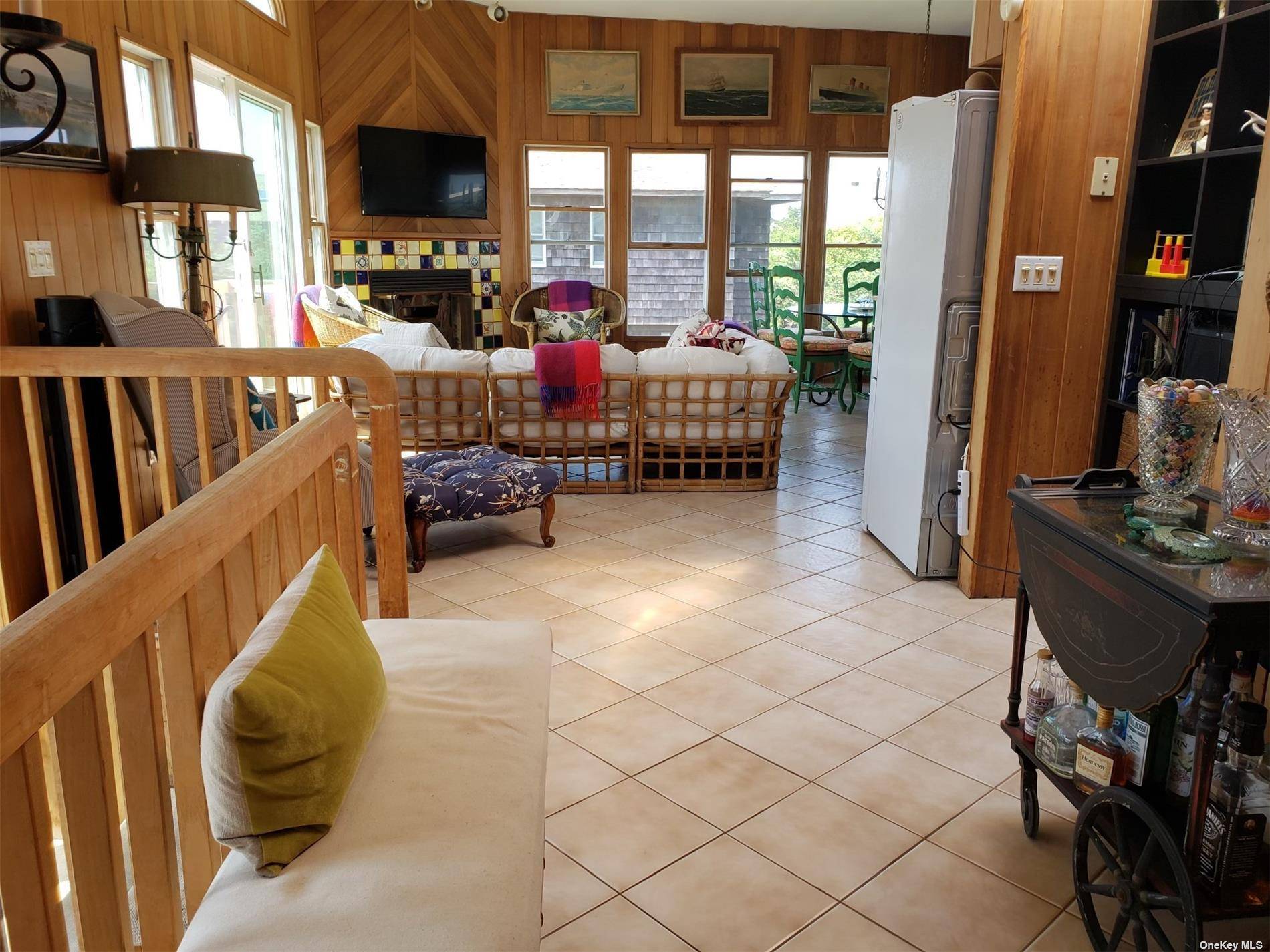 863 Evergreen WALK, Ocean Beach, NY 11770