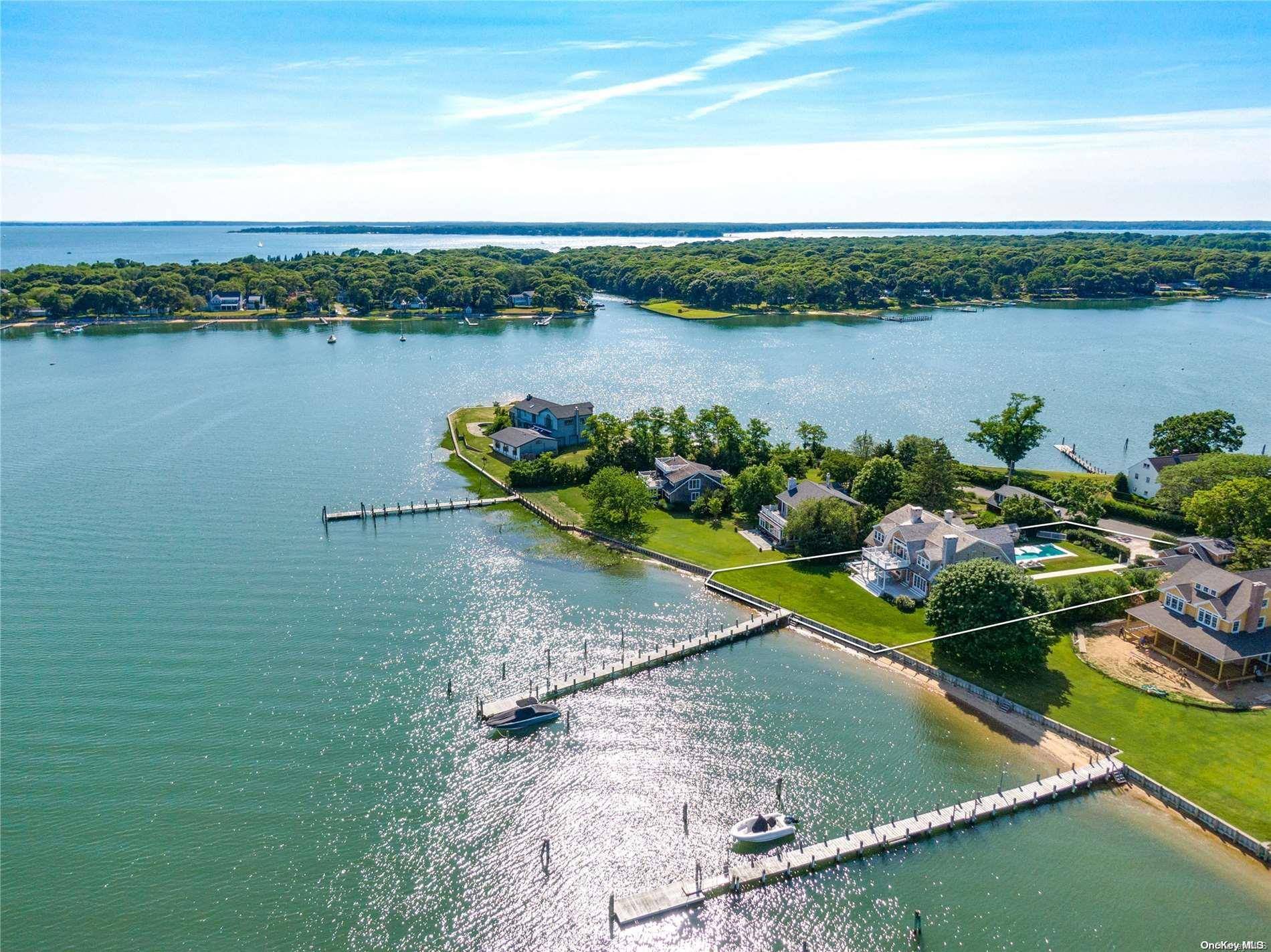 15 Montclair AVE, Shelter Island, NY 11964