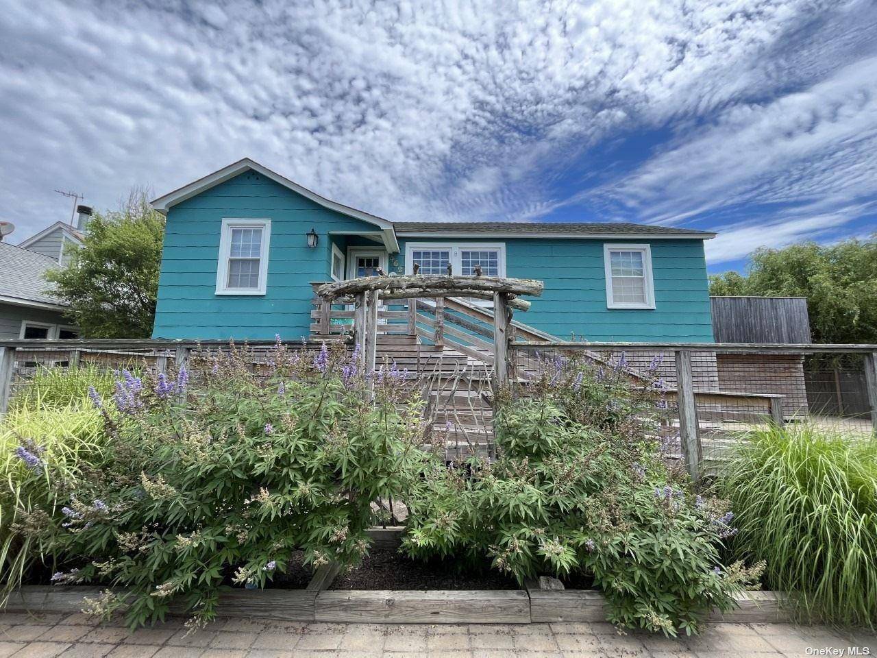 462 Dehnhoff WALK, Ocean Beach, NY 11770