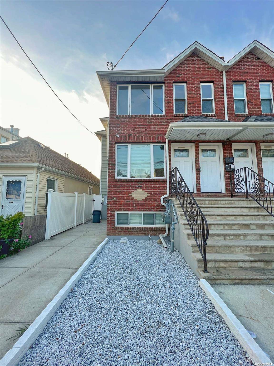 157-09 108th AVE, Jamaica, NY 11433
