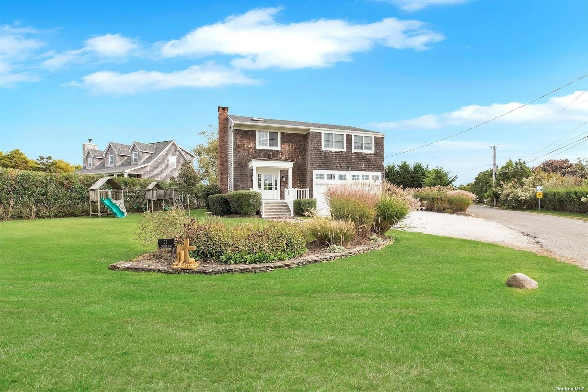 25 Exchange, Westhampton Beach, NY 11978