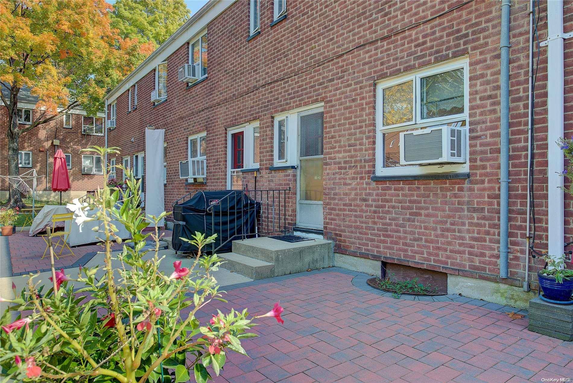 86-43 Springfield Blvd #Duplex, Queens Village, NY 11427